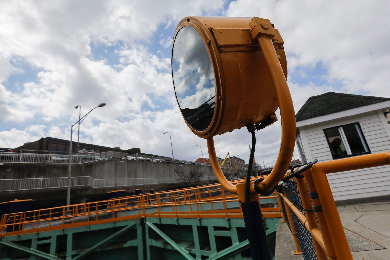 A Closer Look: Navigating the Lockport Locks